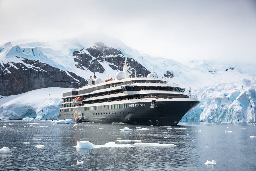 世界探索号 (World Explorer)