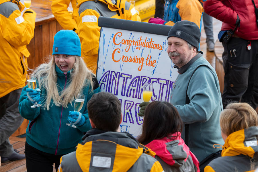 直升机探秘南极：南极半岛及穿越南极圈
