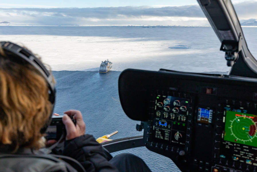 直升机探秘南极：南极半岛及穿越南极圈