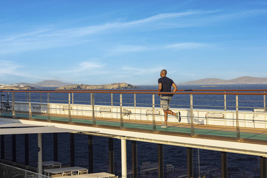 世界航海家号(World Voyager)