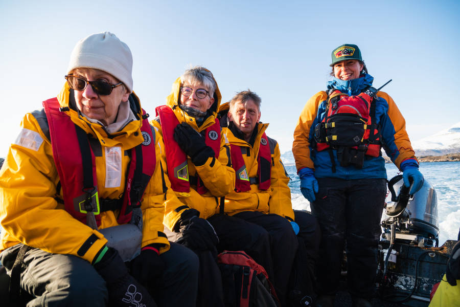 冰岛到格陵兰岛日全食，17 天