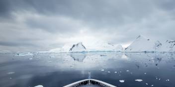 南极半岛 (Antarctic Peninsula)