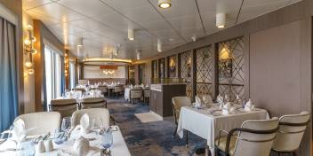 极地探险家号 (Ocean Explorer)