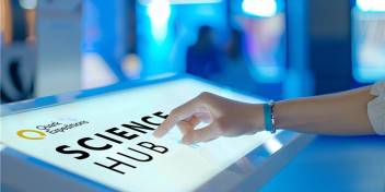 世界航海家号(World Voyager)