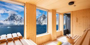 世界航海家号(World Voyager)