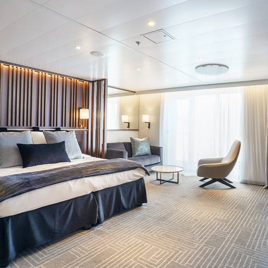 Ultramarine - Deluxe Balcony Suite