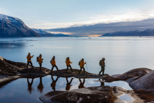 北极三岛：斯匹次卑尔根、格陵兰岛和冰岛