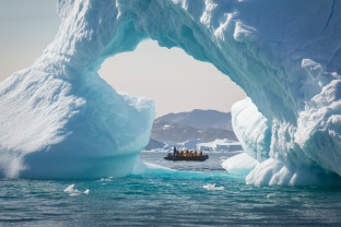 北极光下：冰岛和东格陵兰岛之旅