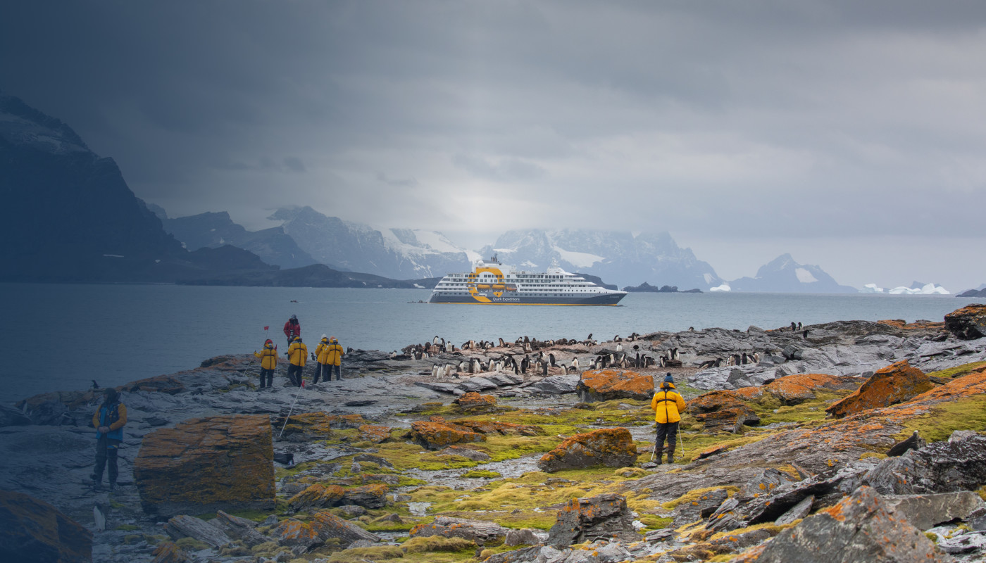 关于我们 (About Us)