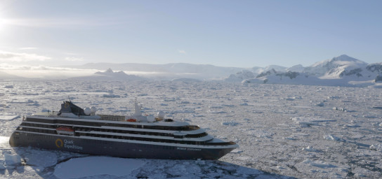 世界探索号 (World Explorer)