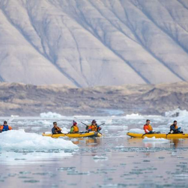 平台式独木舟 (Paddling Excursion)