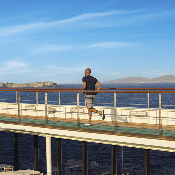 船只一览 (Ships at a Glance)